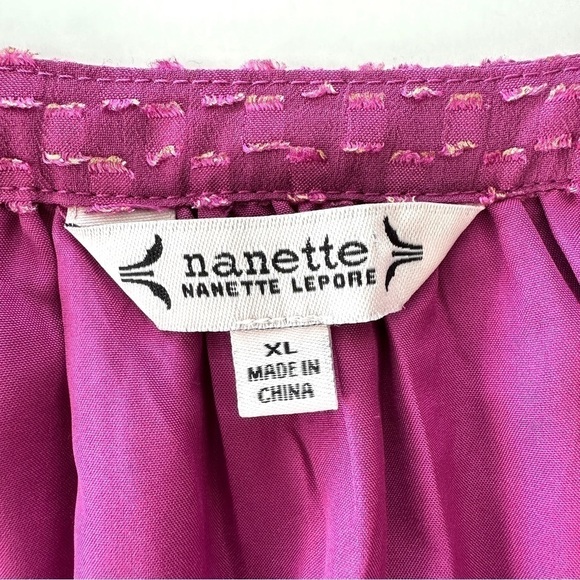 Nanette Lepore top with long sleeves, raglan cut, ruffled,  loose fitting - Picture 11 of 12